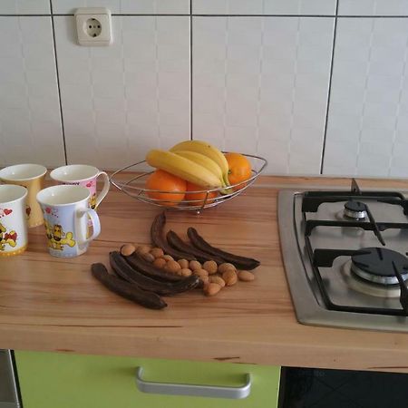 Two Bedroom Apartment Near Beach And Center Split Eksteriør bilde