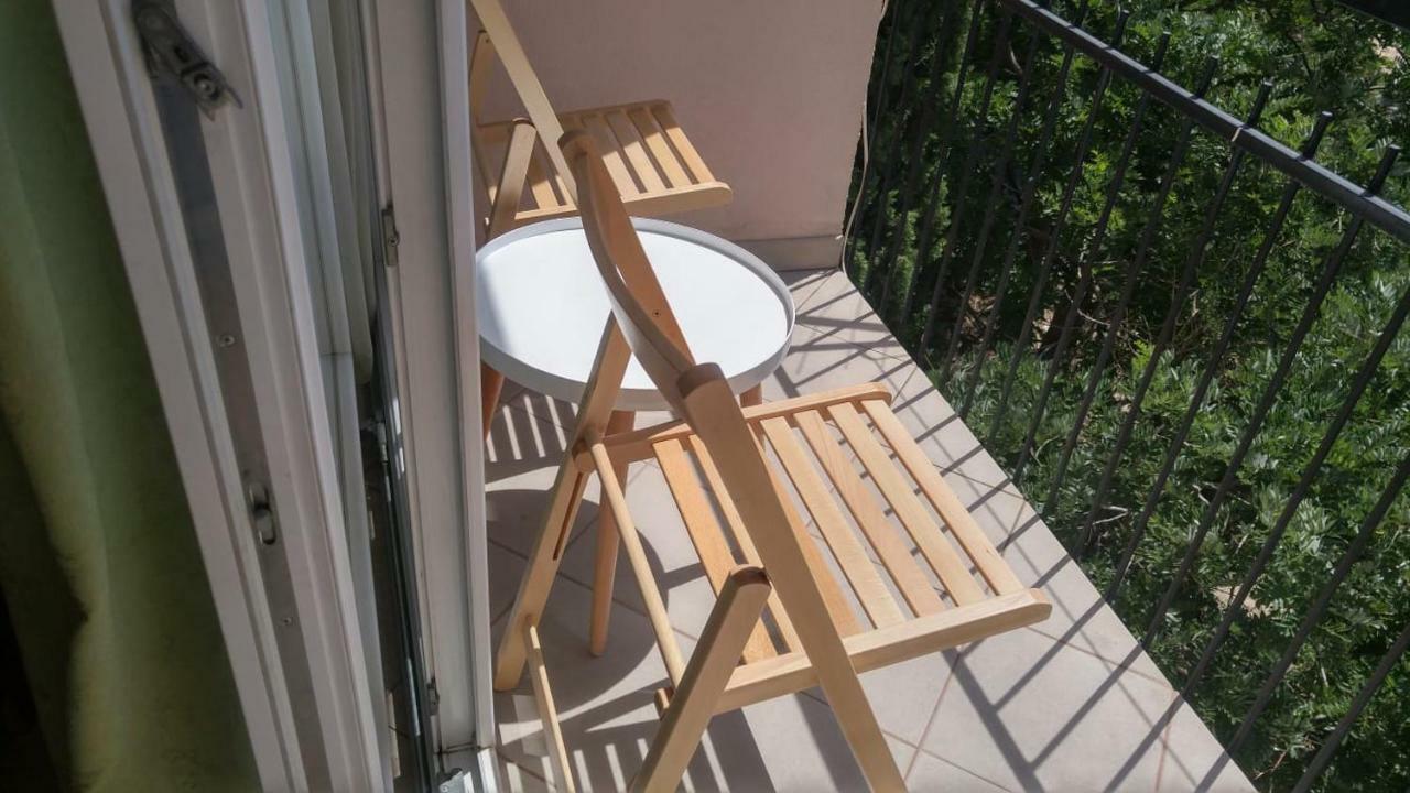 Two Bedroom Apartment Near Beach And Center Split Eksteriør bilde